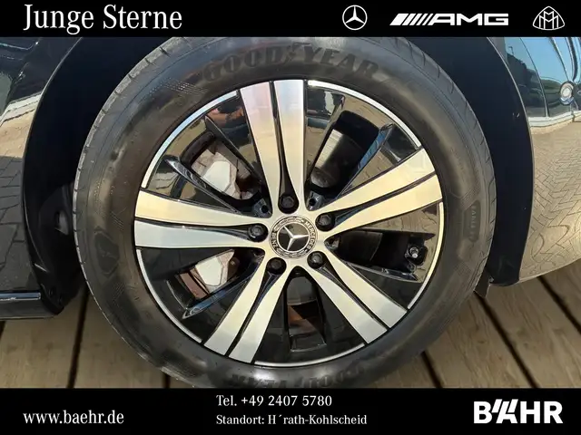 Mercedes-Benz 300 view 6