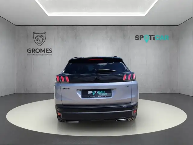 Peugeot 3008 view 4