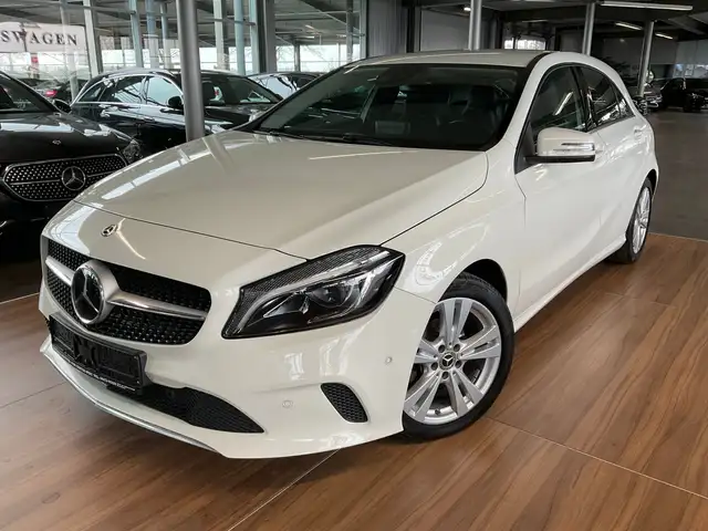 Mercedes-Benz A 180 A 180 d Progressive KAMERA/TOTW/DISTRO/LED/FLA