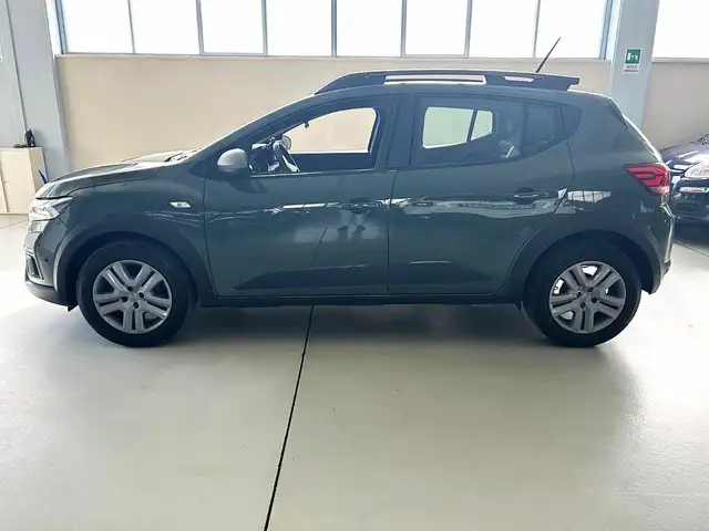 Dacia Sandero view 27