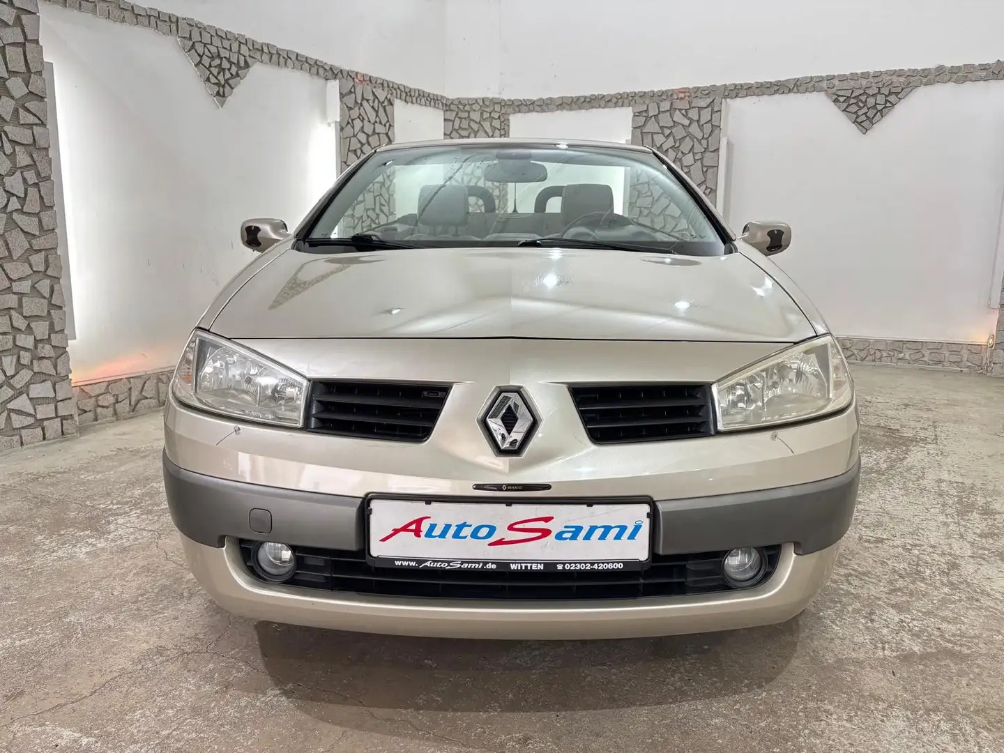 Renault Megane 2.0 16 V Cabrio LEDER PANORA KLIMA 2.HAND Or - 2