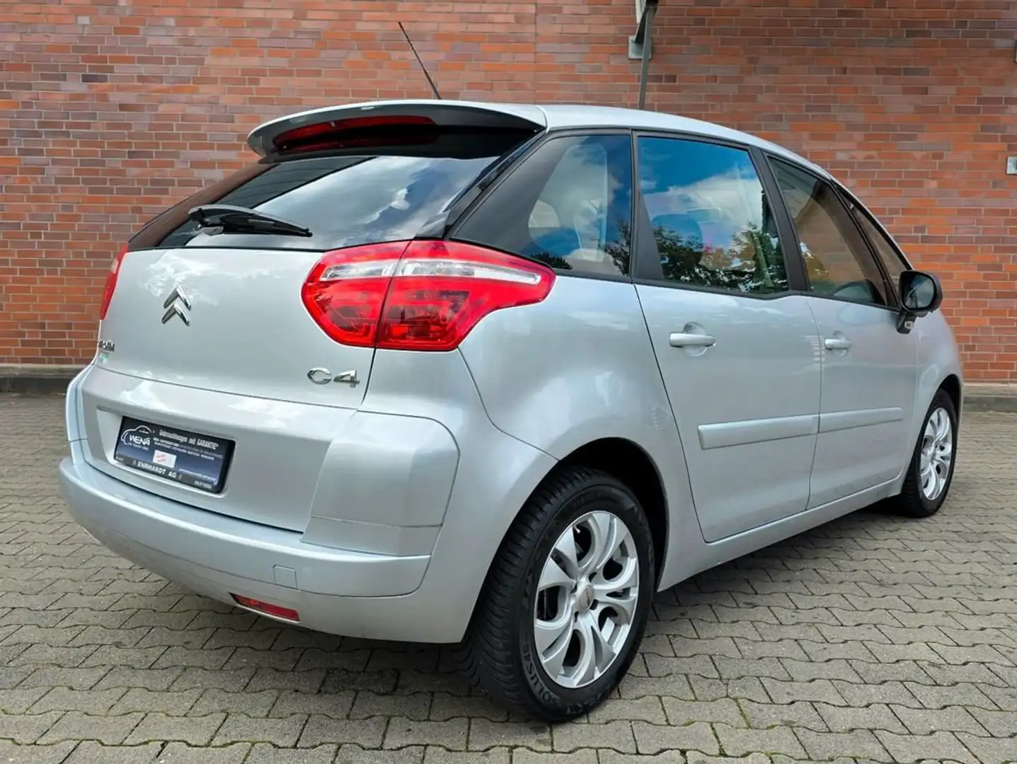 Citroen C4 Picasso C4 Picasso 1.6 HDi FAP EGS6 Exclusive Argent - 2