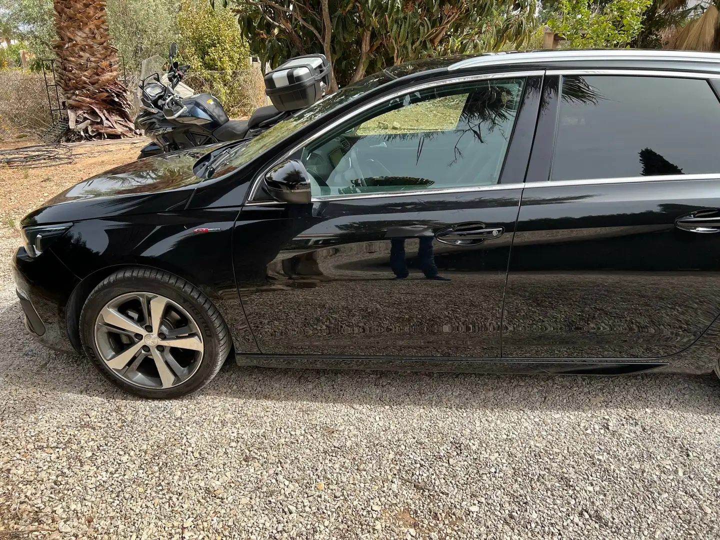 Peugeot 308 308 SW 1.2 PureTech S Negro - 1