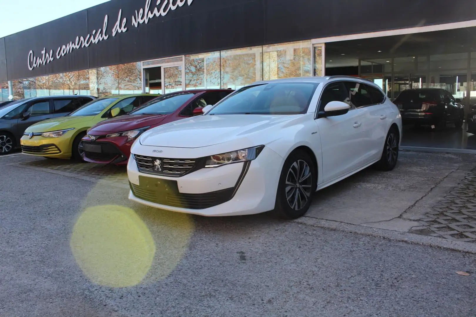 Peugeot 508 SW Allure HYBRID 225 e-EAT8 Blanc - 1