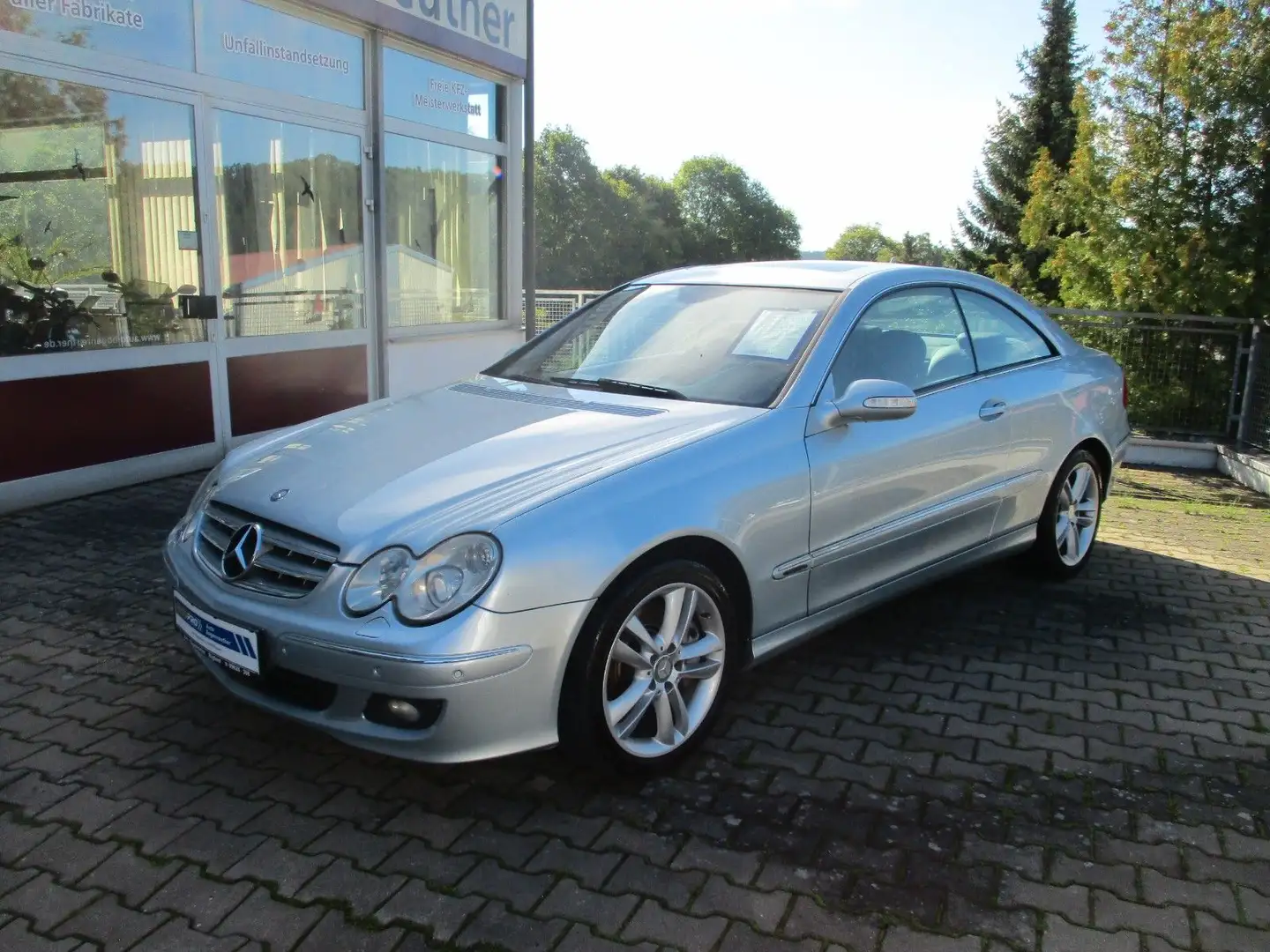 Mercedes-Benz CLK 350 Coupe Elegance+Bi-Xenon+TOP-gepflegt!+SD Silber - 2