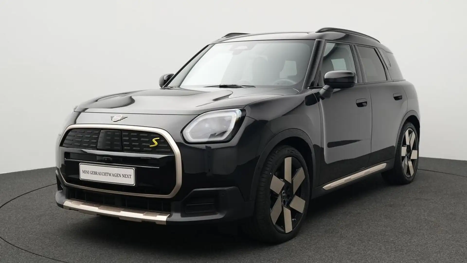 MINI Countryman SE All4 Favoured Trim Noir - 1