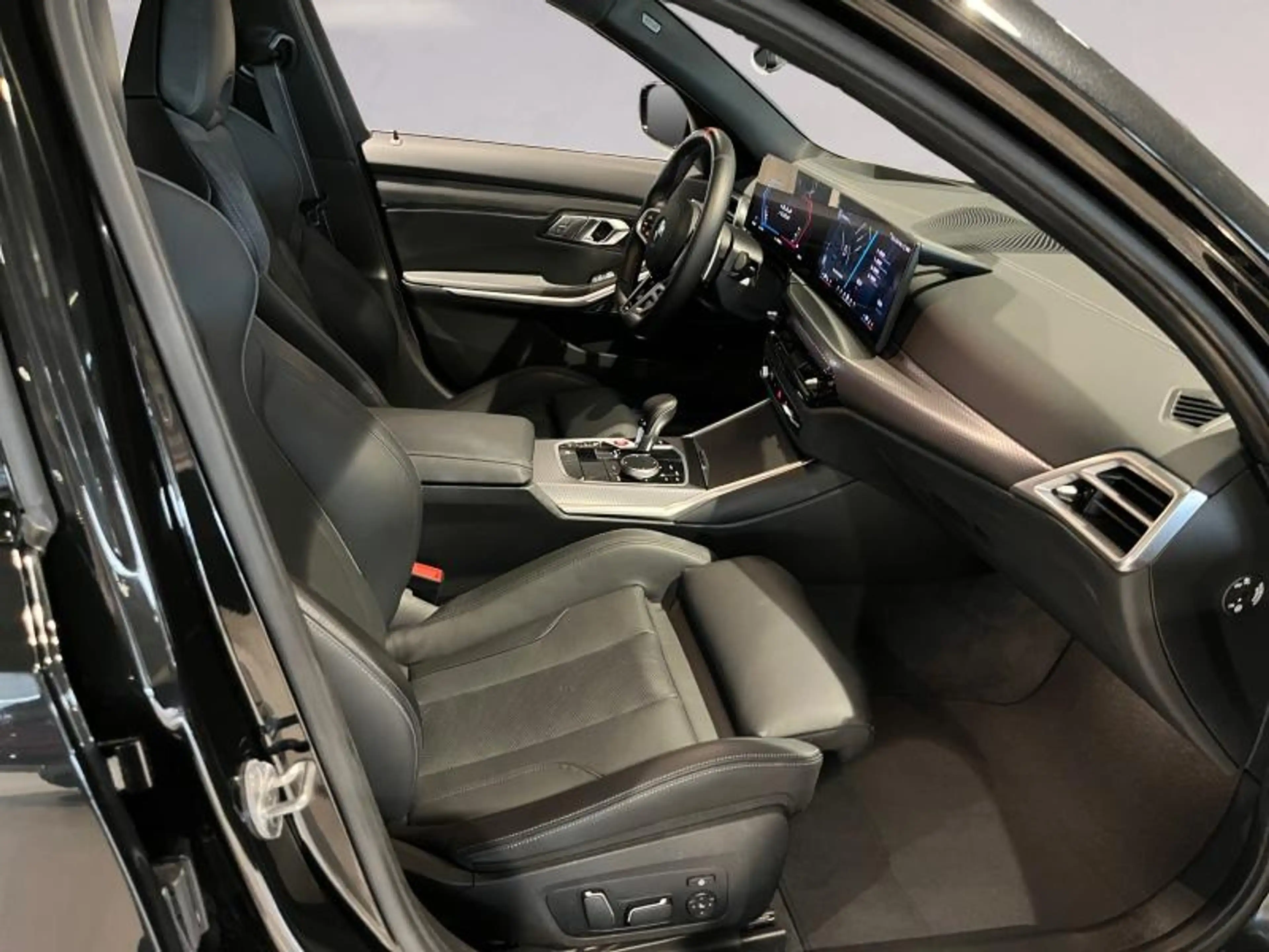 BMW M3 M3 Touring Competition M xDrive — photo 15