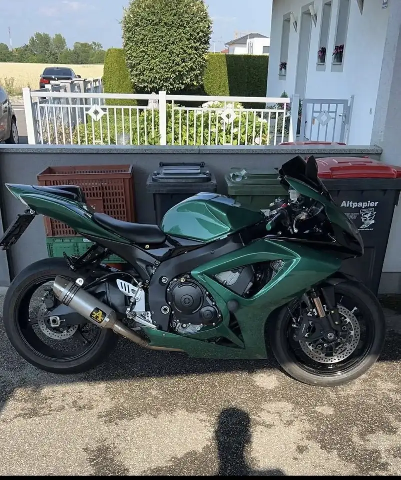 Suzuki GSX-R 750