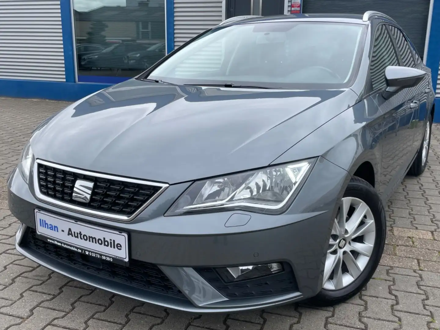 SEAT Leon ST Style*NAV*ACC*PDC*KLIMA*SHZ*MFL*TEMP*AHK Gris - 1