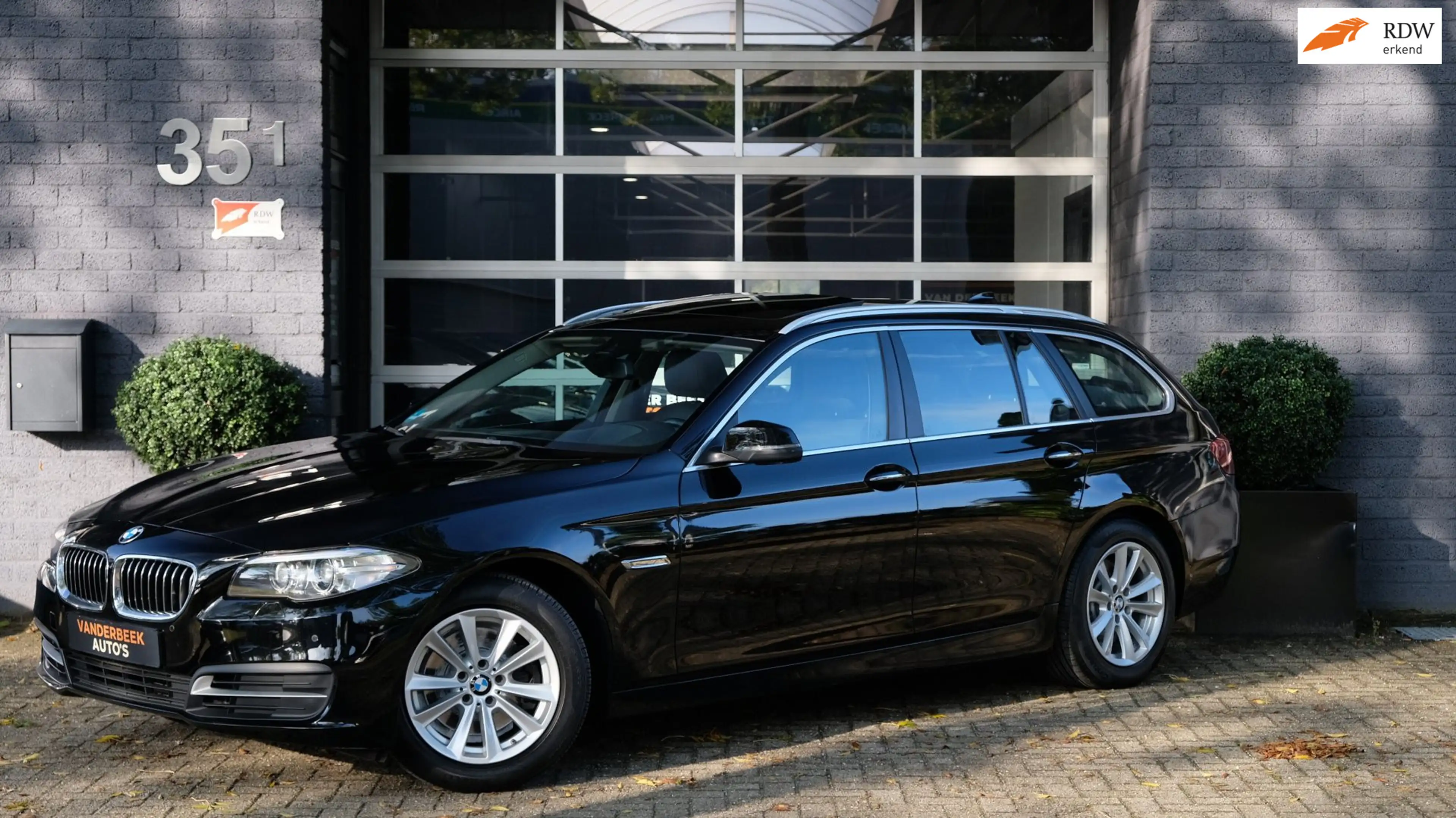 BMW 520 5-serie Touring 520i High Executive H/K|HUD|LEDER|