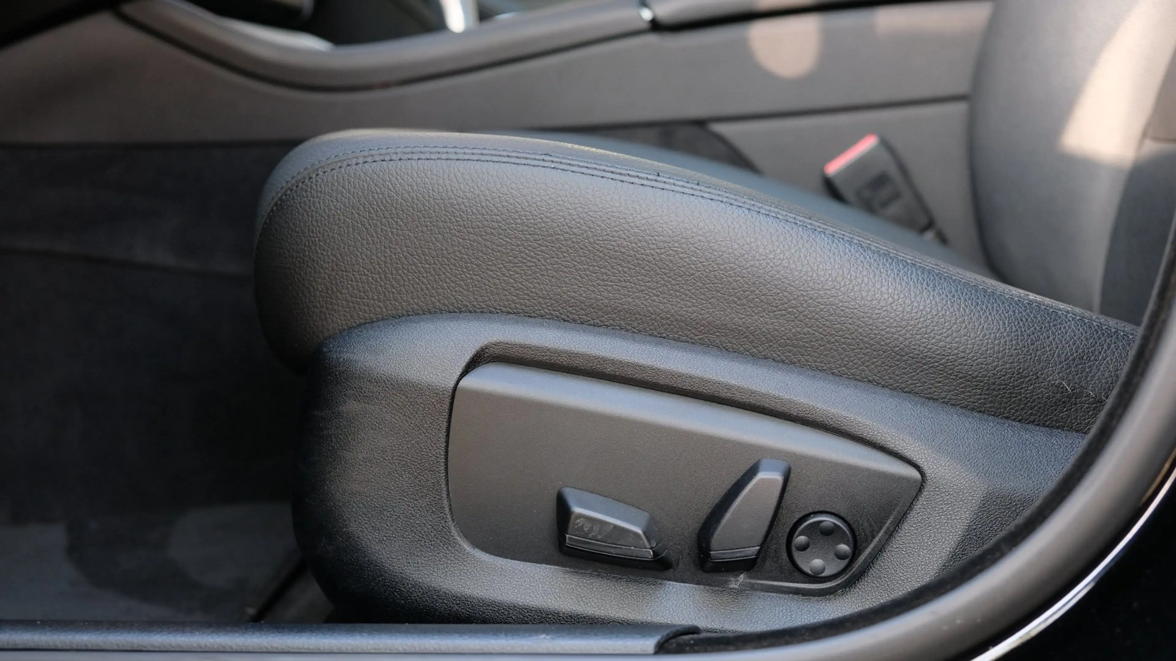 BMW 520 5-serie Touring 520i High Executive H/K|HUD|LEDER| — photo 14