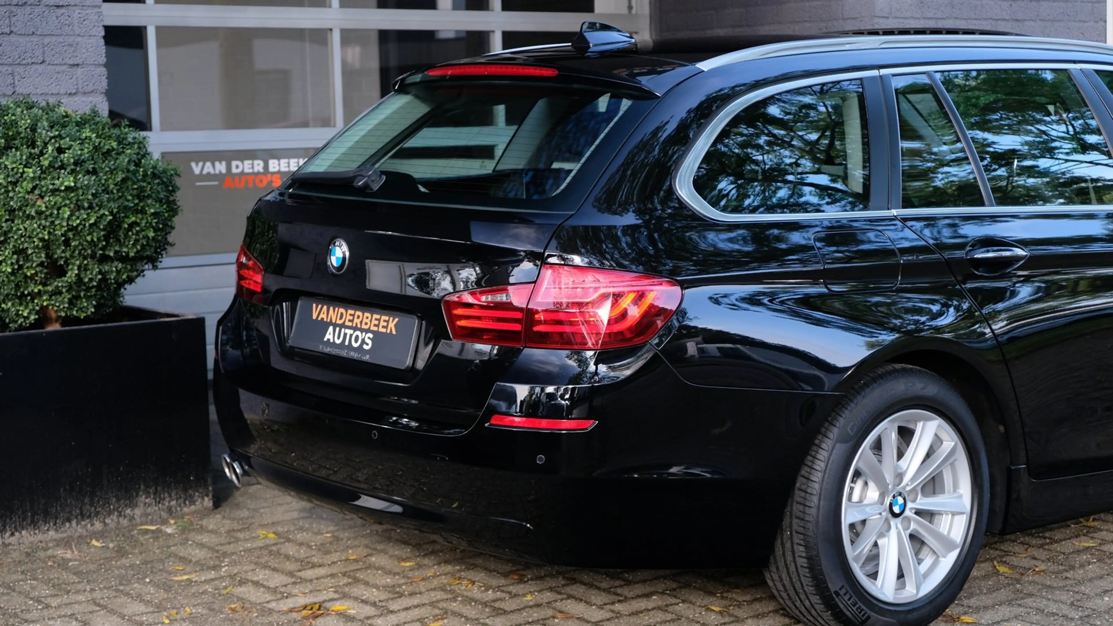 BMW 520 5-serie Touring 520i High Executive H/K|HUD|LEDER| — photo 32