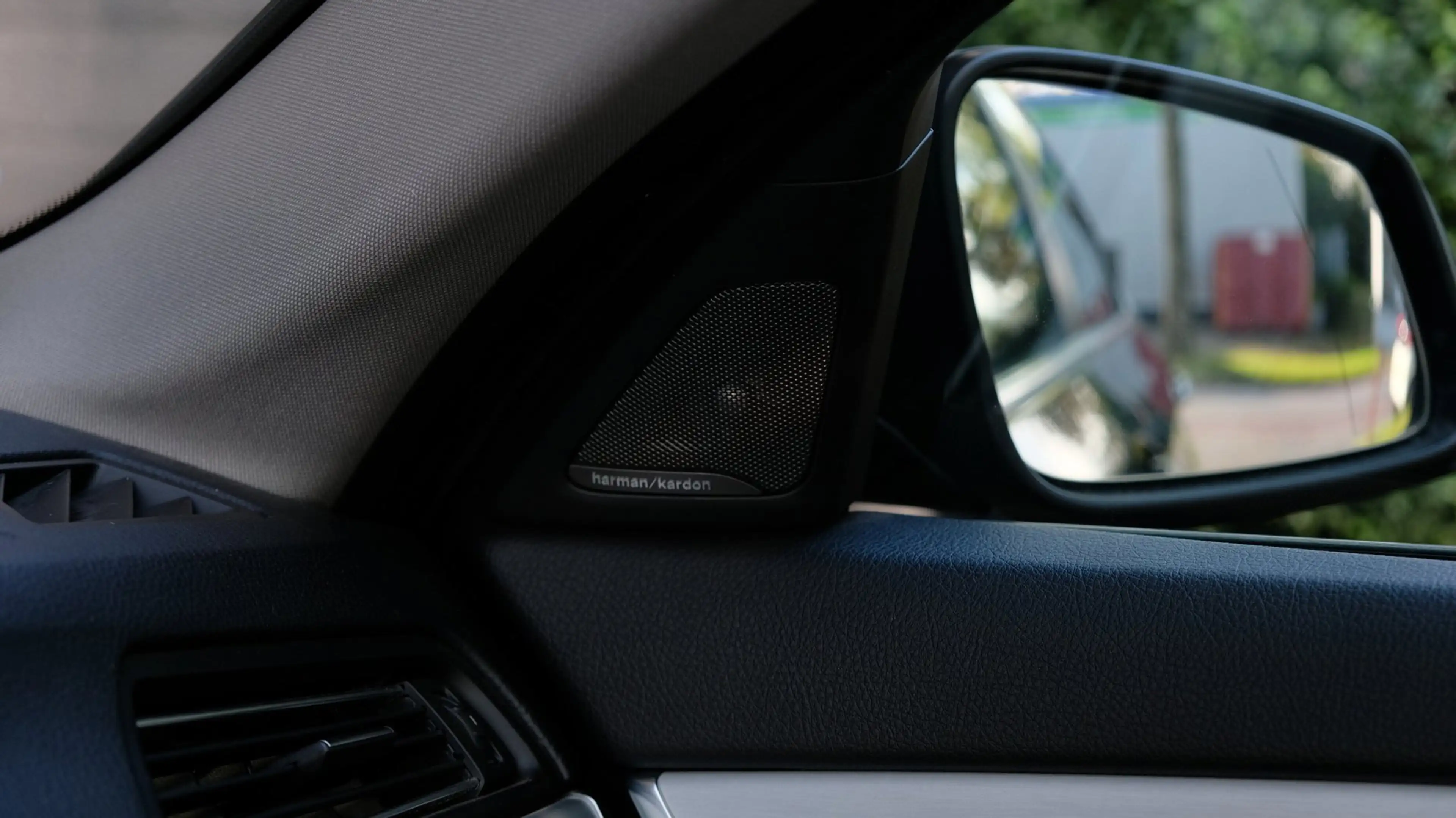 BMW 520 5-serie Touring 520i High Executive H/K|HUD|LEDER| — photo 16