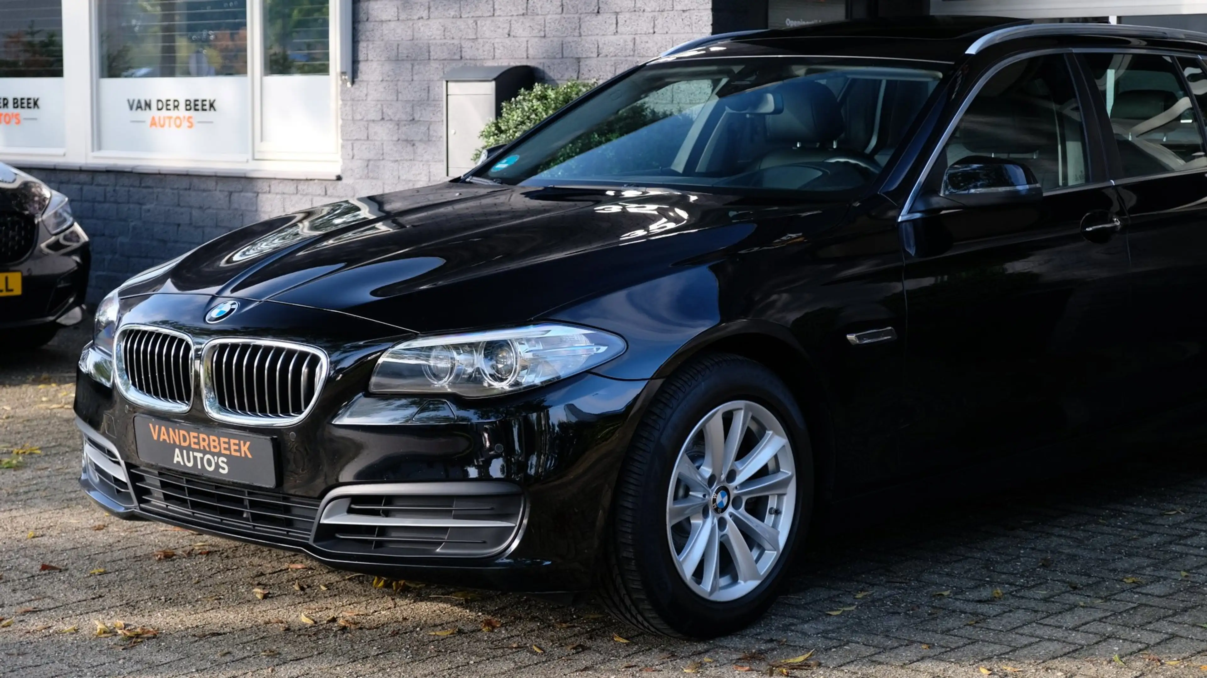 BMW 520 5-serie Touring 520i High Executive H/K|HUD|LEDER| — photo 28