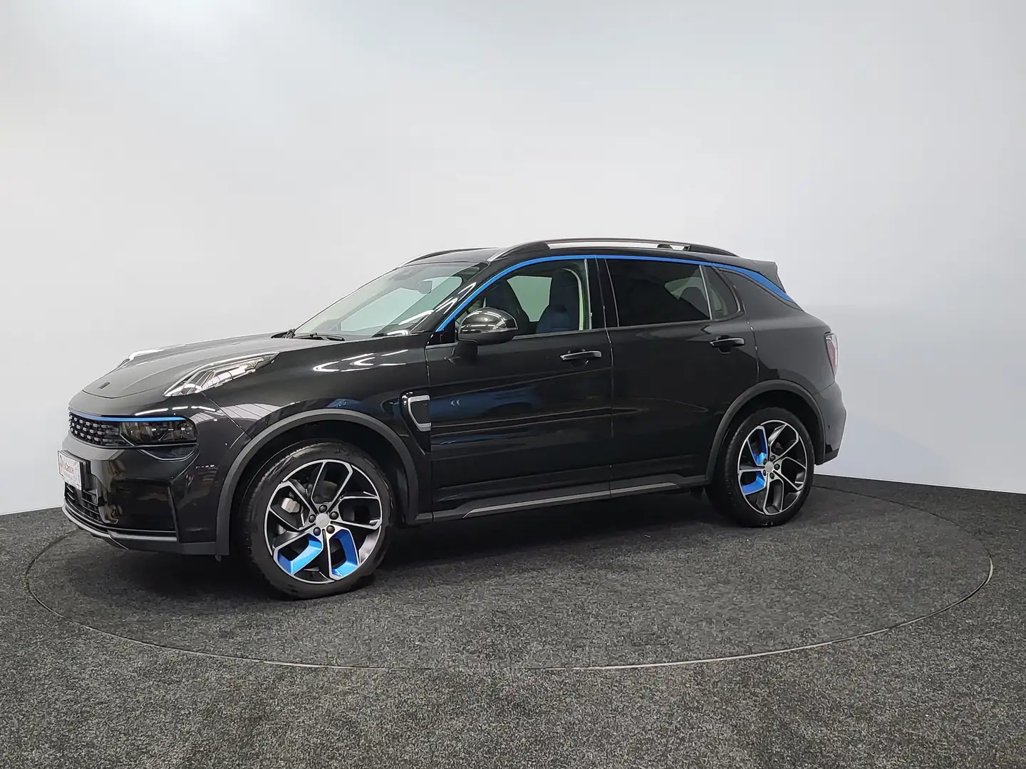 Lynk & Co 01 1.5 Turbo PHEV ~ Led ~ ACC ~ Pano ~ PDC ~MegaStock Zwart - 1