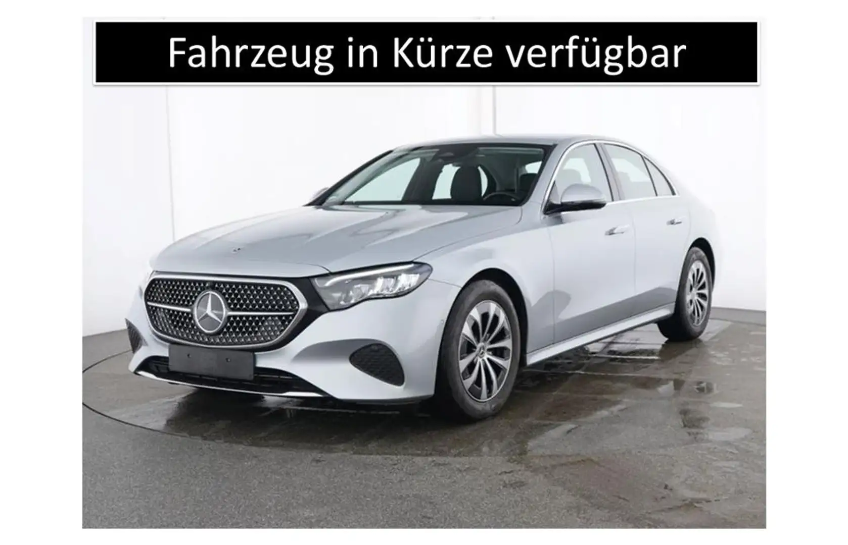 Mercedes-Benz E 220 d Limousine AVANTGARDE/AHK/TOTW/RFK/DISTRO Silber - 1