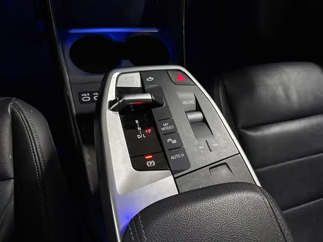 BMW 2 Series view 14