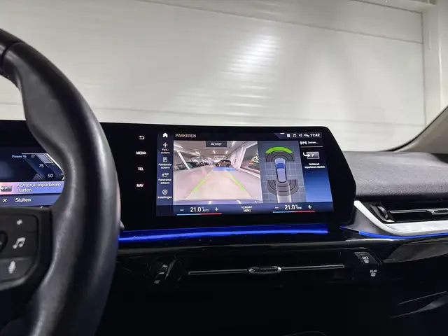 BMW 2 Series view 13