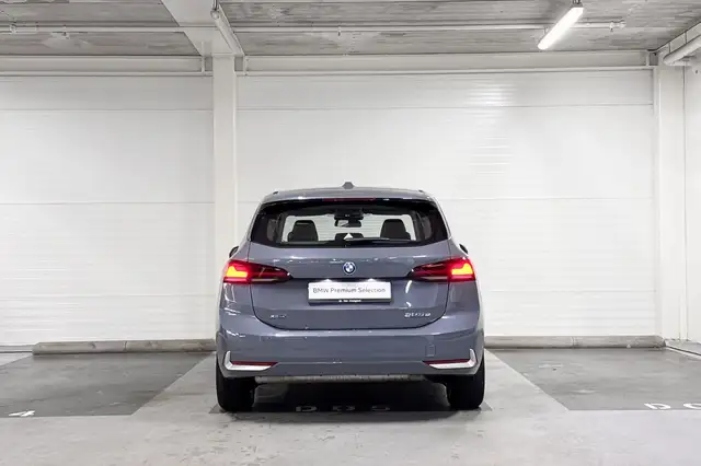 BMW 2 Series view 7