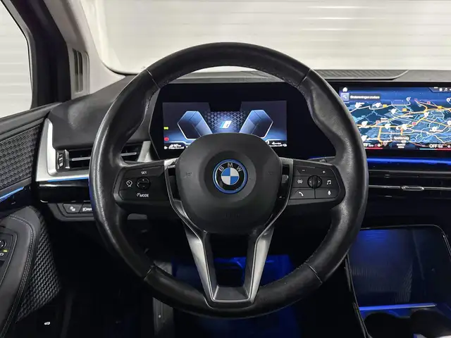 BMW 2 Series view 11