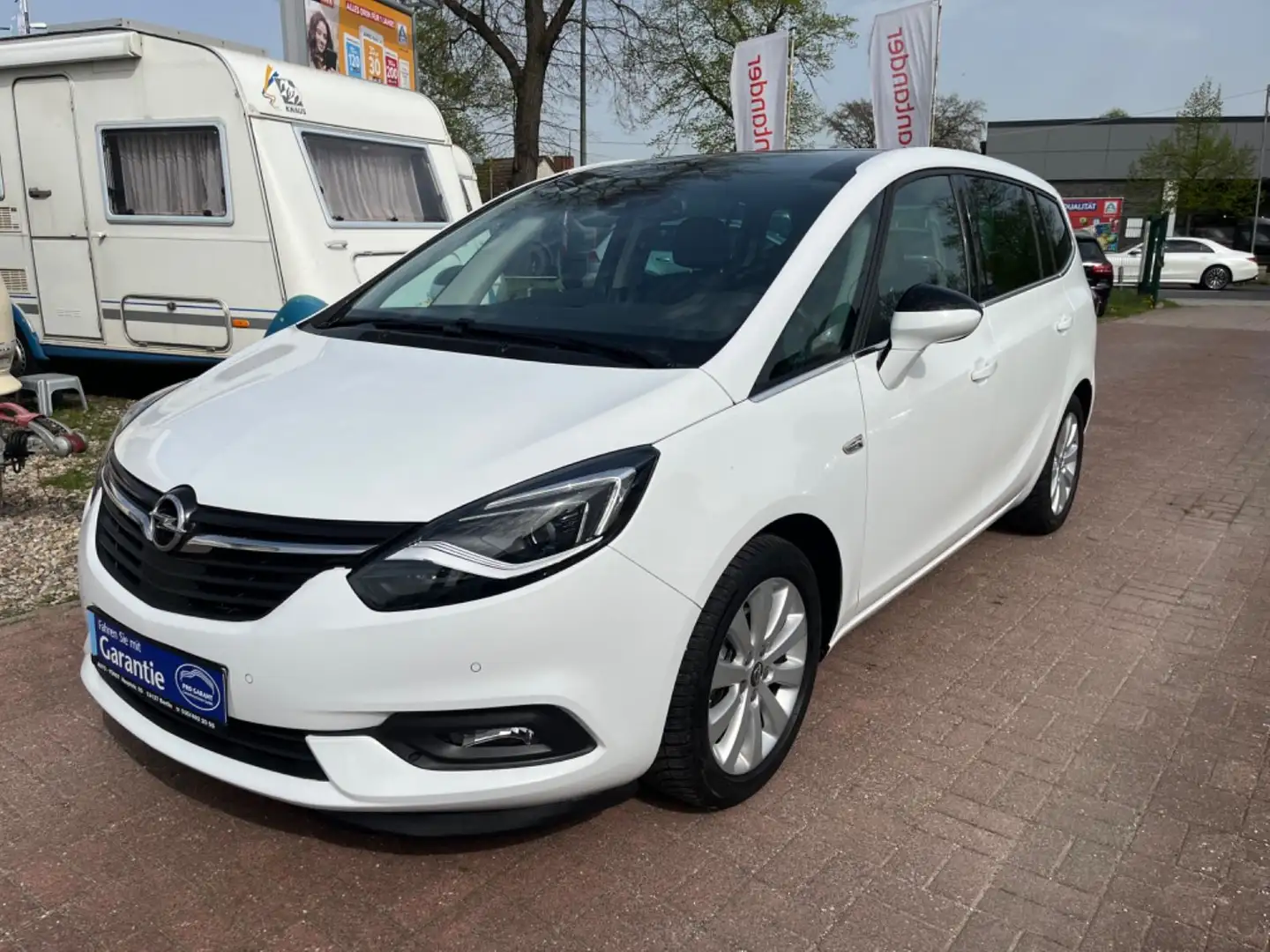 Opel Zafira C Innovation +LEDER+NAVI+7 SITZE+PANORAMA Weiß - 1