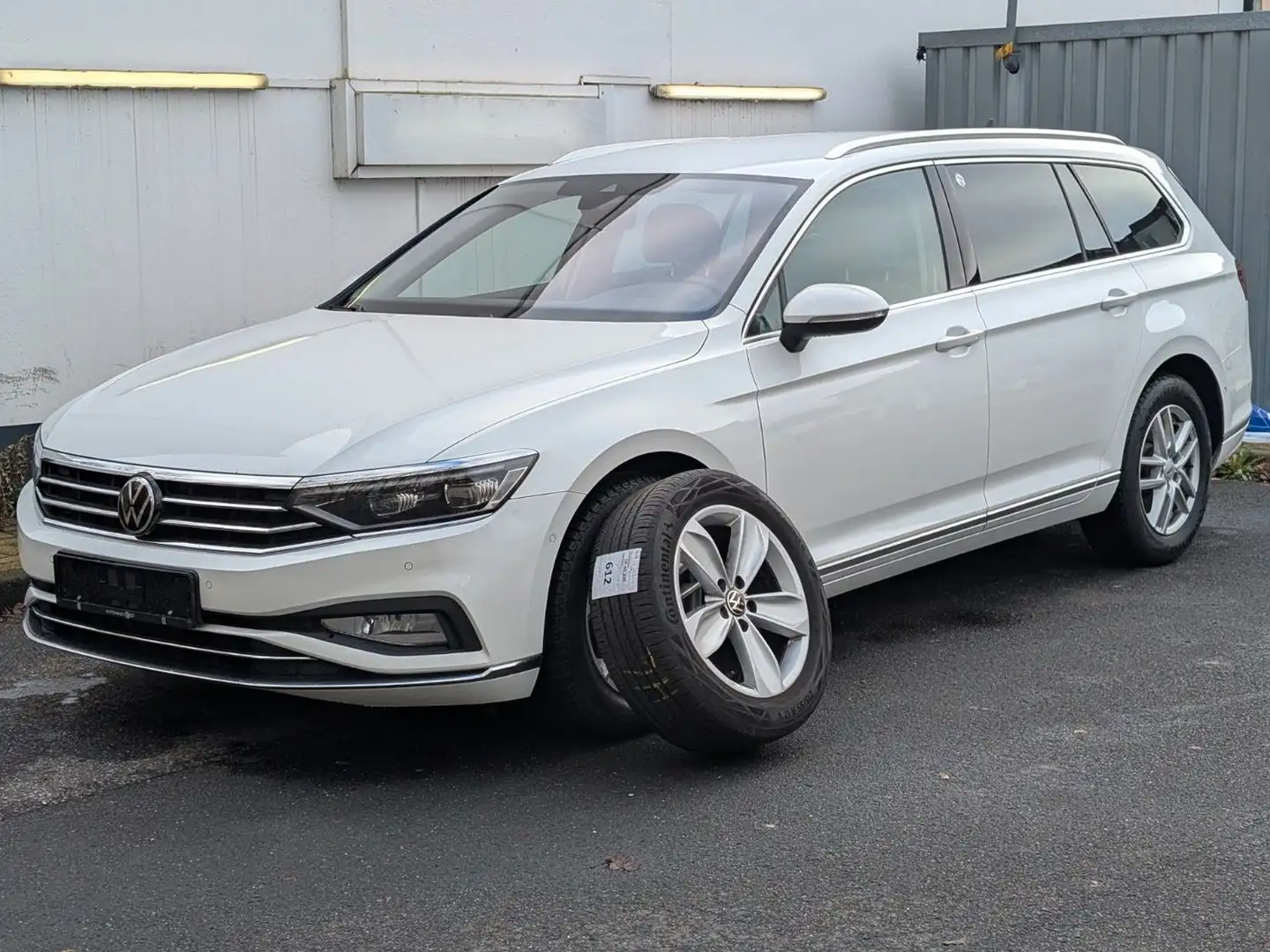 Volkswagen Passat Variant Passat Elegance PerlWhite/IQLight/HeadUP/KeyLess Blanc - 1