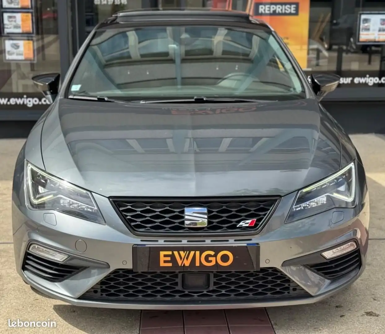 SEAT Leon CUPRA 2.0 TSI 300CH Grau - 2