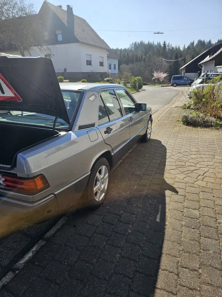 Mercedes-Benz 190, foto 10
