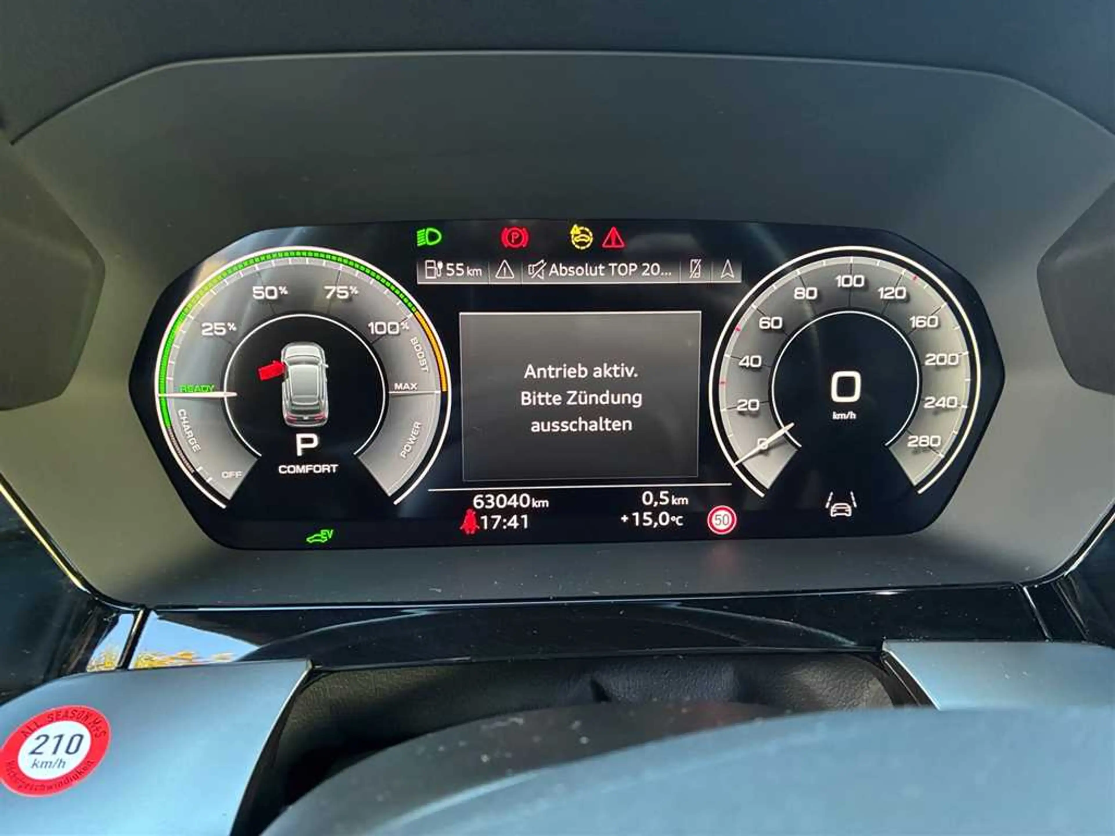 Audi A3 S line 45 1.4 TFSI e S-tronic — photo 9