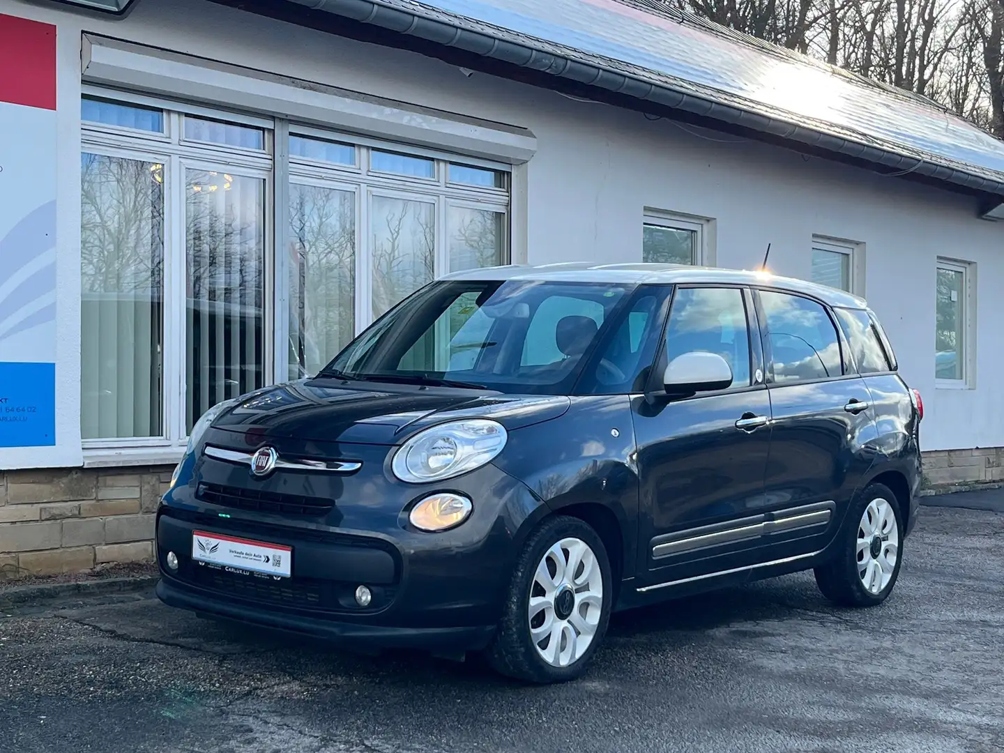 Fiat 500L Lounge Schwarz - 2