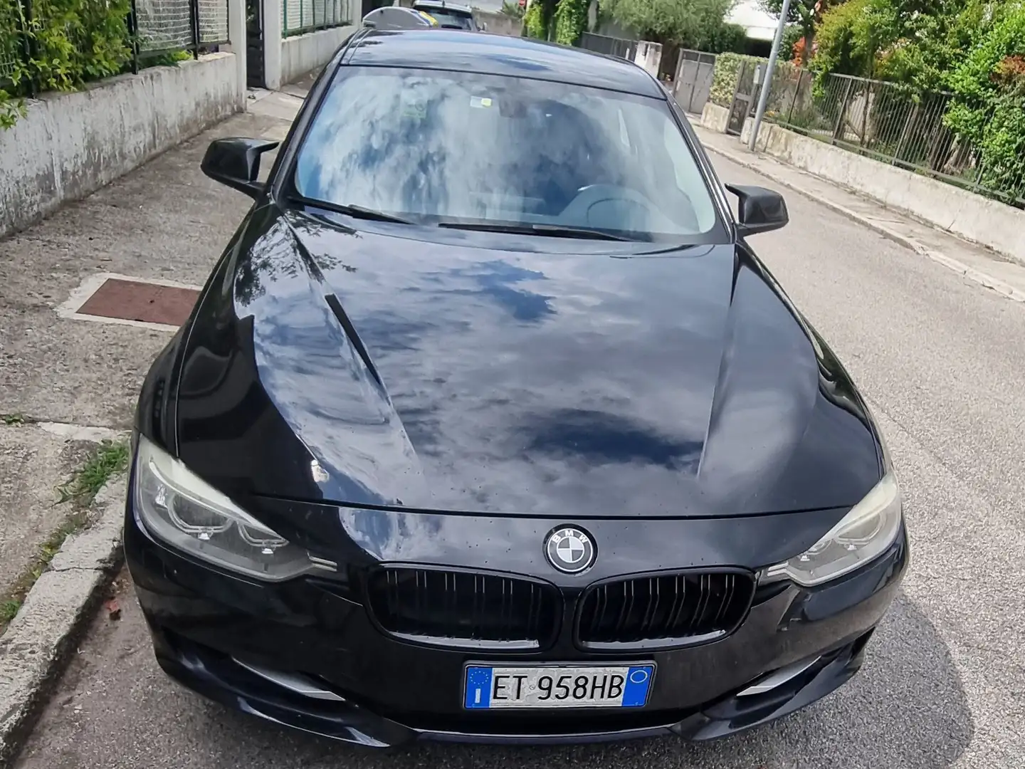 BMW 320 320d Touring xdrive Sport - 2