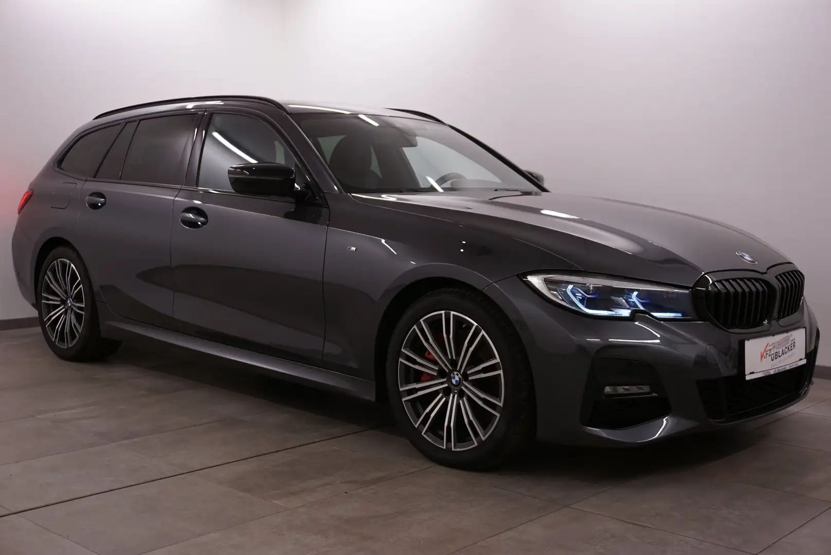 BMW 320 d M Sport // Laser Scheinwerfer // shadow line Gris - 1
