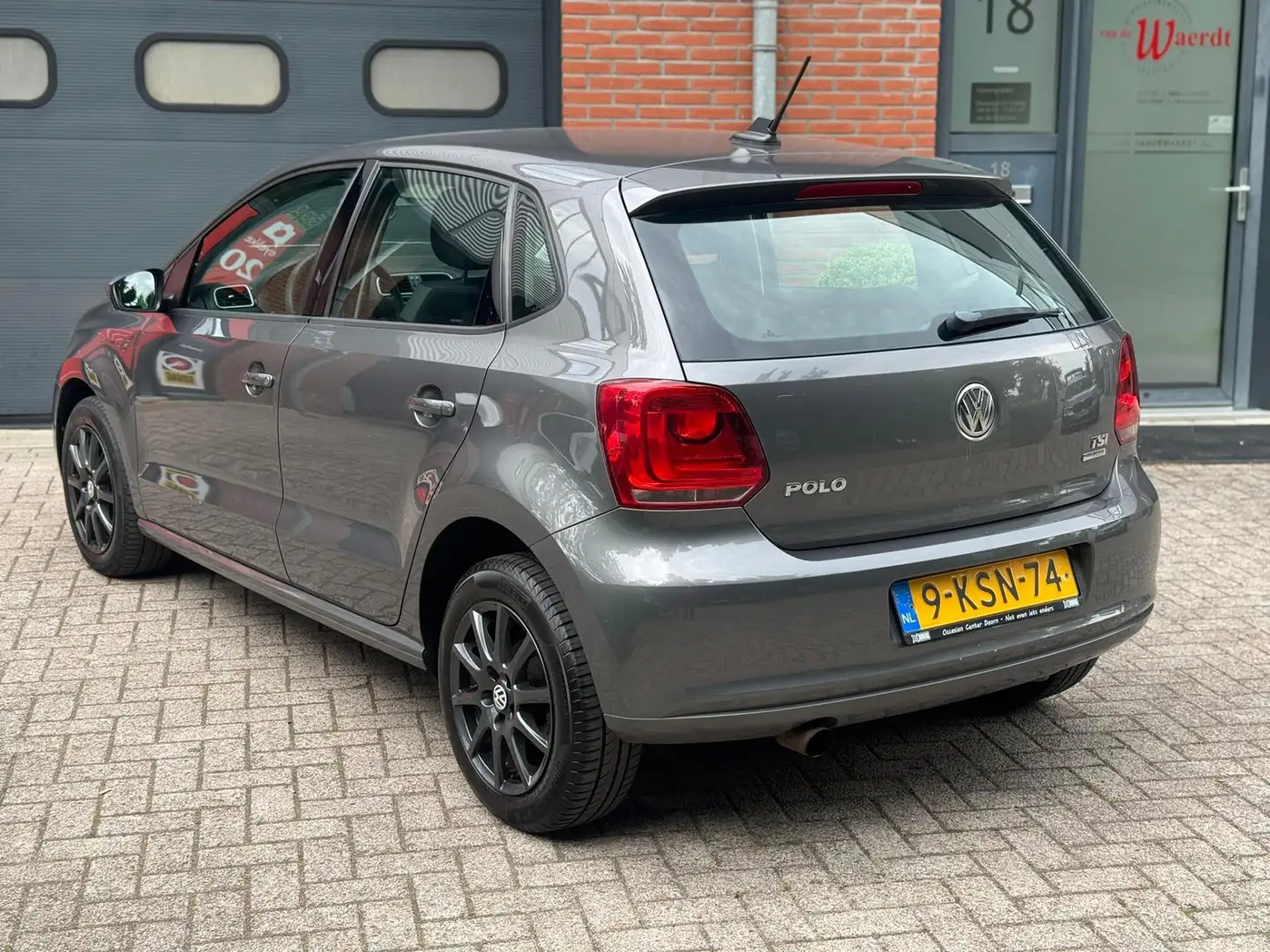Volkswagen Polo 1.2 TSI BlueMotion Comfortline/Elek.pakket/Airco/A Grey - 2
