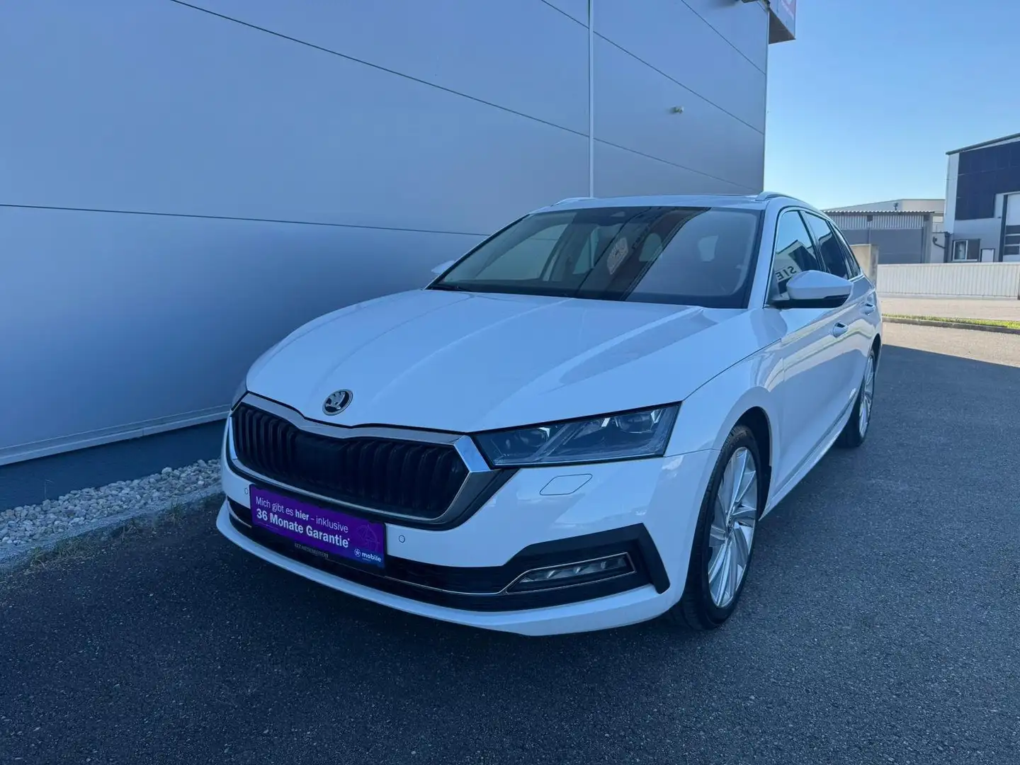 Skoda Octavia Combi 2.0 TDI Style DSG *ACC*AHK*PANO*GARANTIE* Weiß - 2