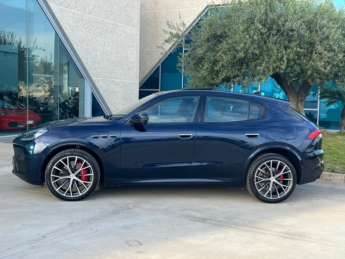 Maserati Grecale 2.0Modena 330cv possibilità noleggio no scoring Bleu - 2