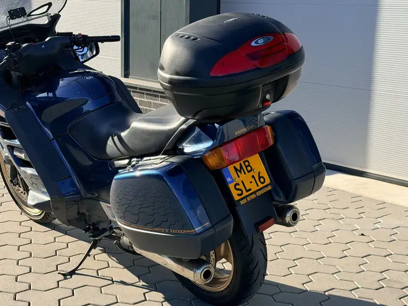 Honda ST 1100 - foto 7
