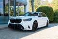 BMW M5 Touring/ DRIVING PROF./ PANO/ AHK/ COMFORT Weiß - thumbnail 1