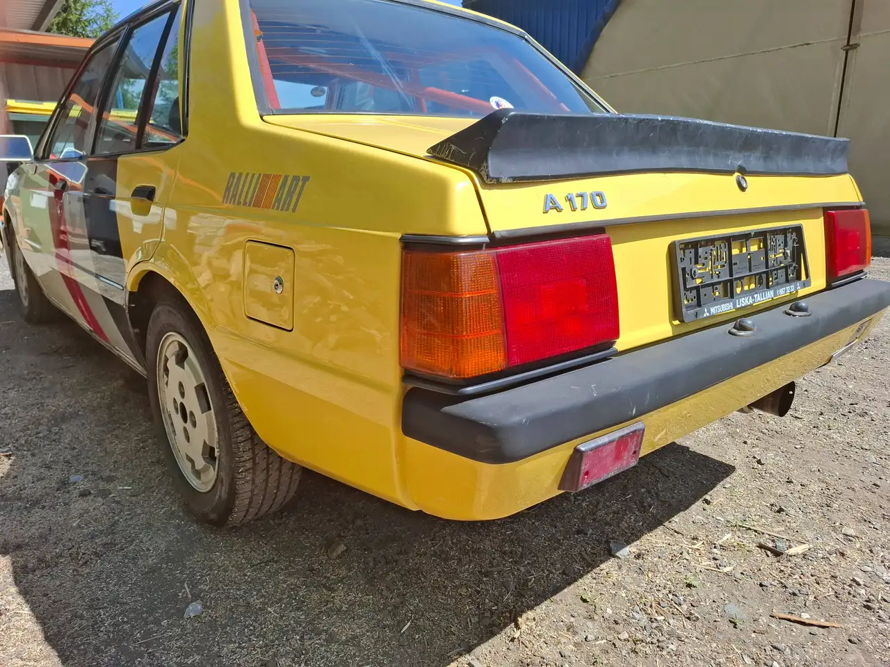 Mitsubishi Lancer Turbo 2000, foto 3