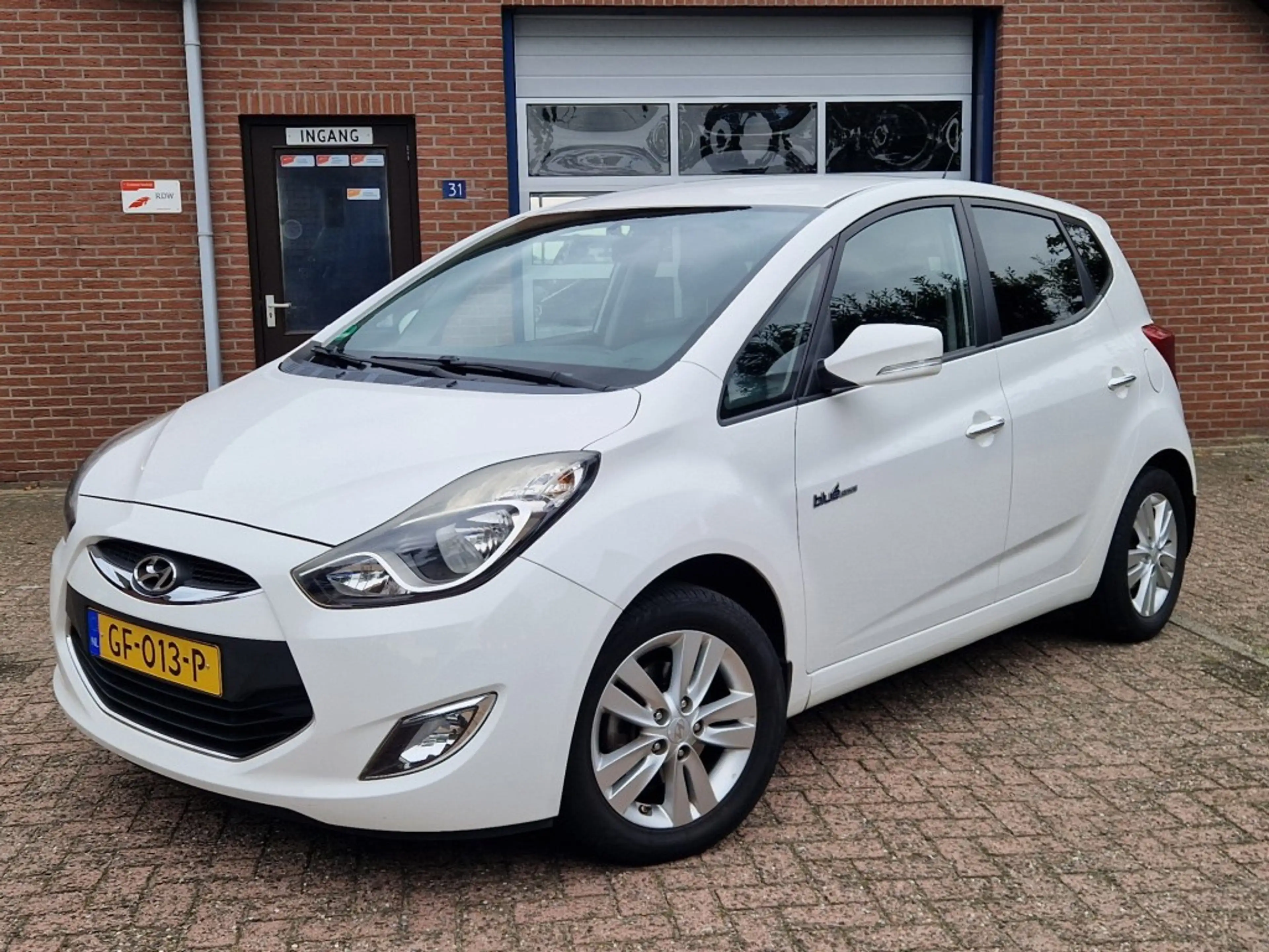 Hyundai iX20 1.4i Go! Airco NL-auto Cruise control Navi Camera