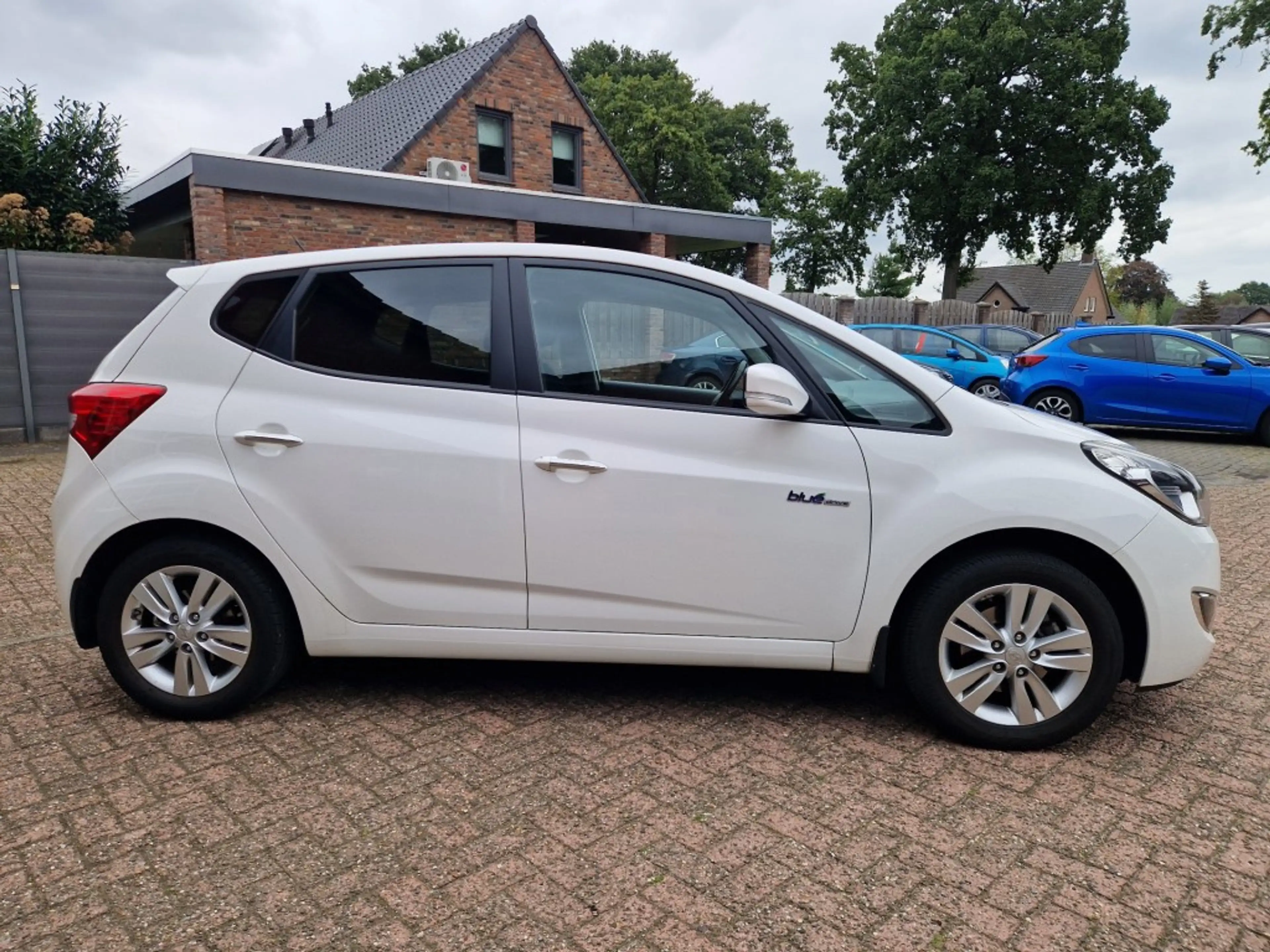Hyundai iX20 1.4i Go! Airco NL-auto Cruise control Navi Camera — photo 3