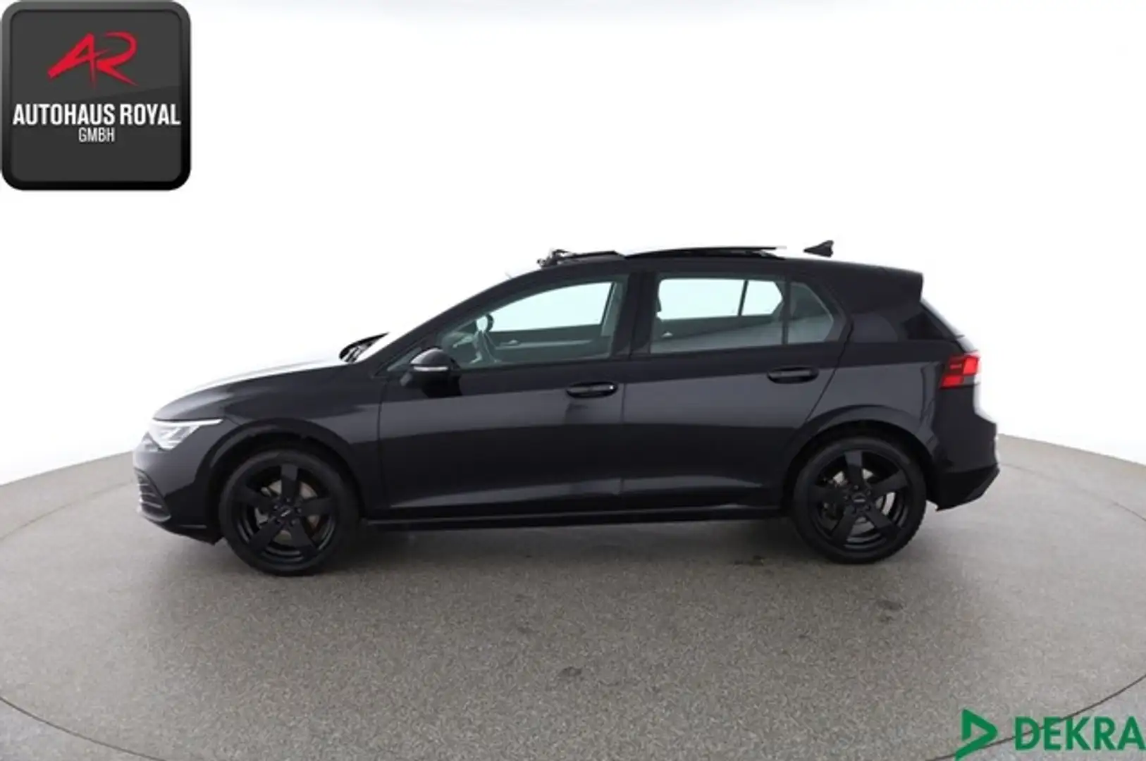 Volkswagen Golf VIII 1.5 eTSI PANO,HARMAN/K,SPURHALTE,1.HD Black - 2