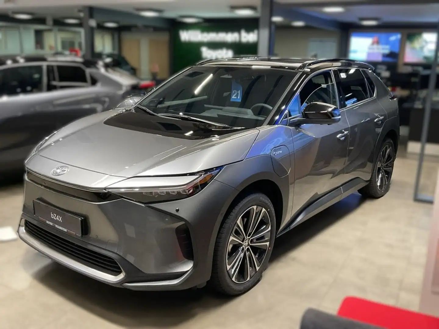 Toyota bZ4X Lounge, Sky and Sound Silber - 1