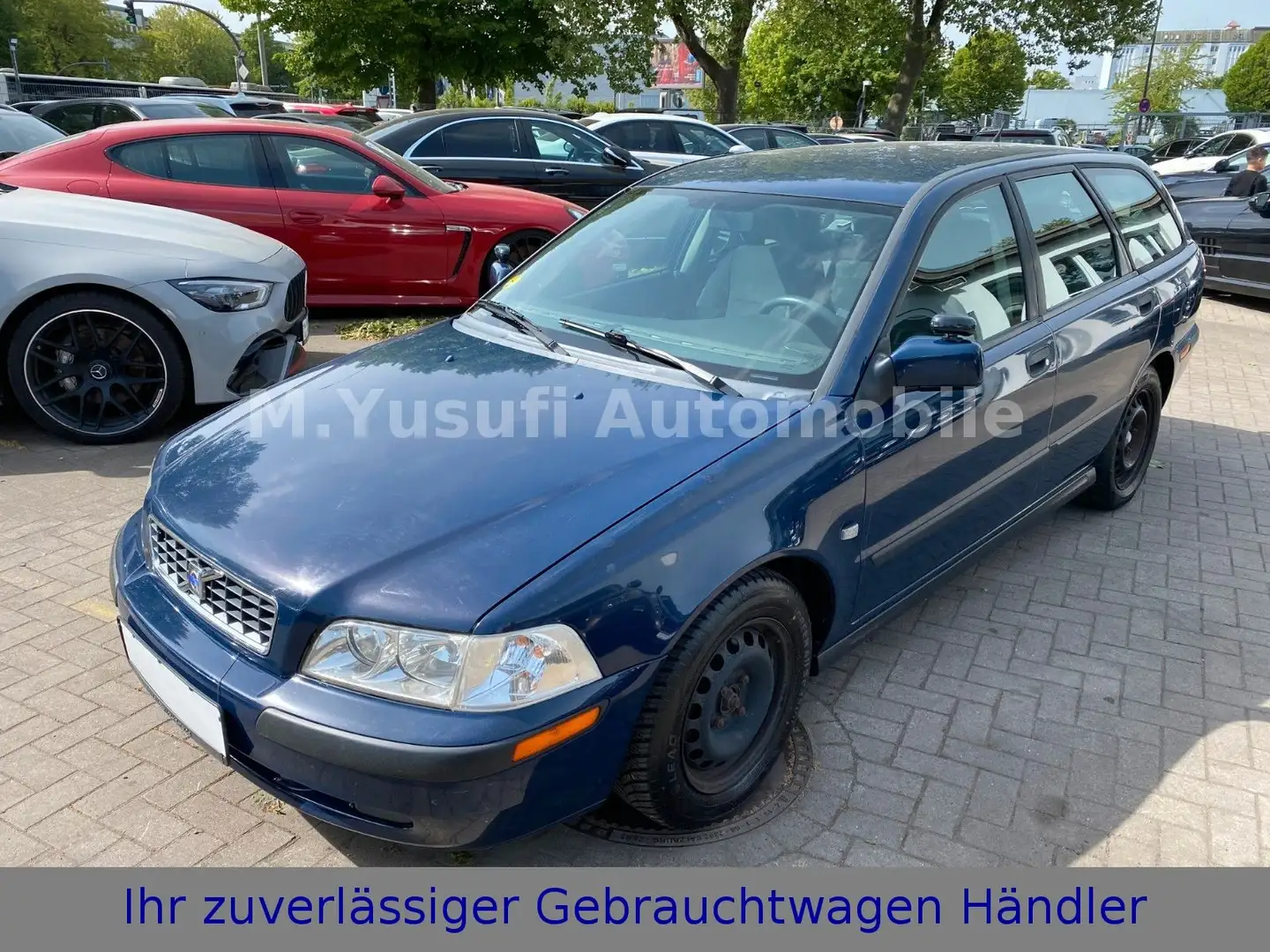 Volvo V40 1.9D 85kW COMFORT Blau - 1