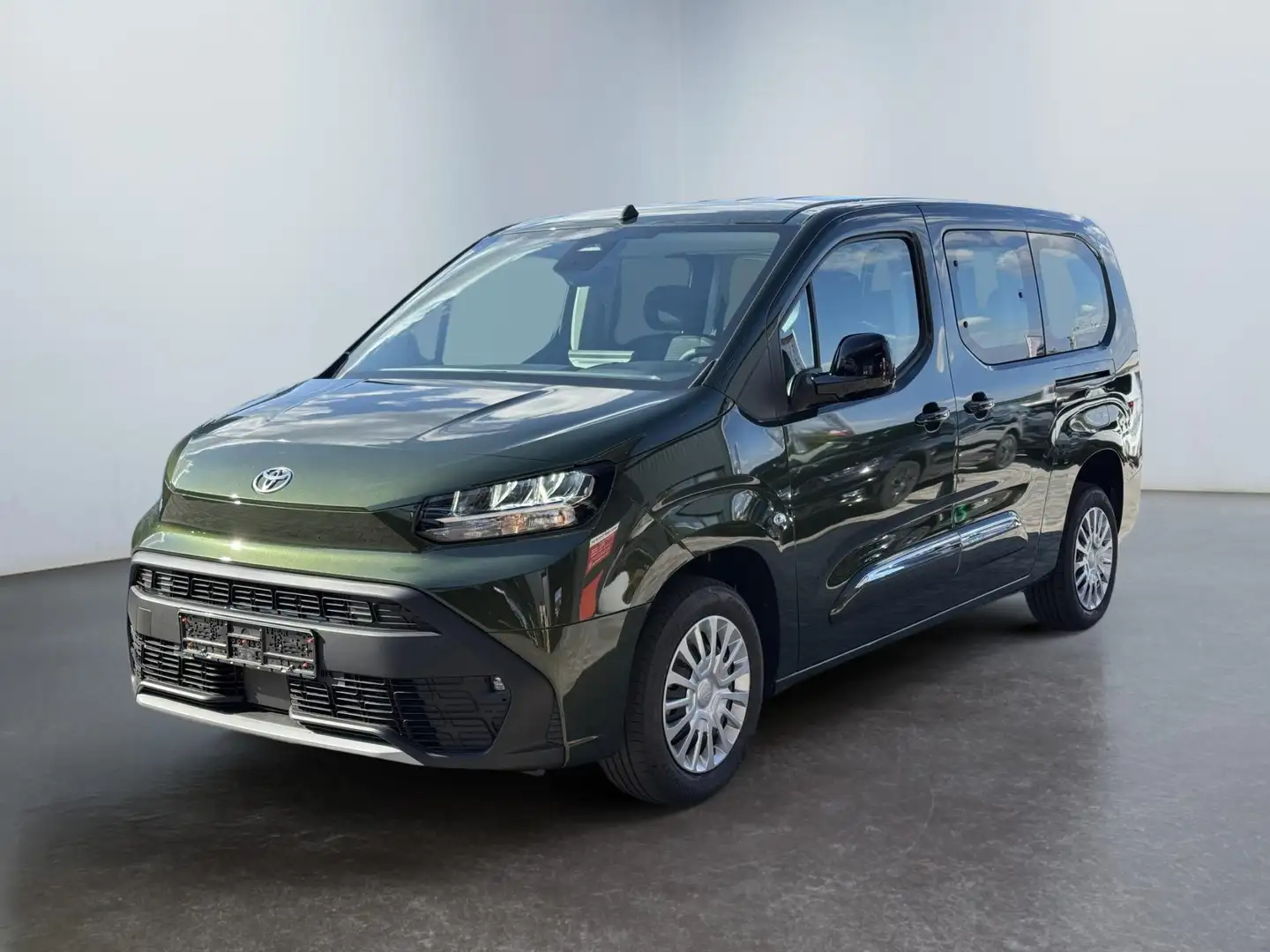 Toyota Proace City Verso 1,2 L2 Business 7 Sitzer Klima Einparkhil... Grün - 1