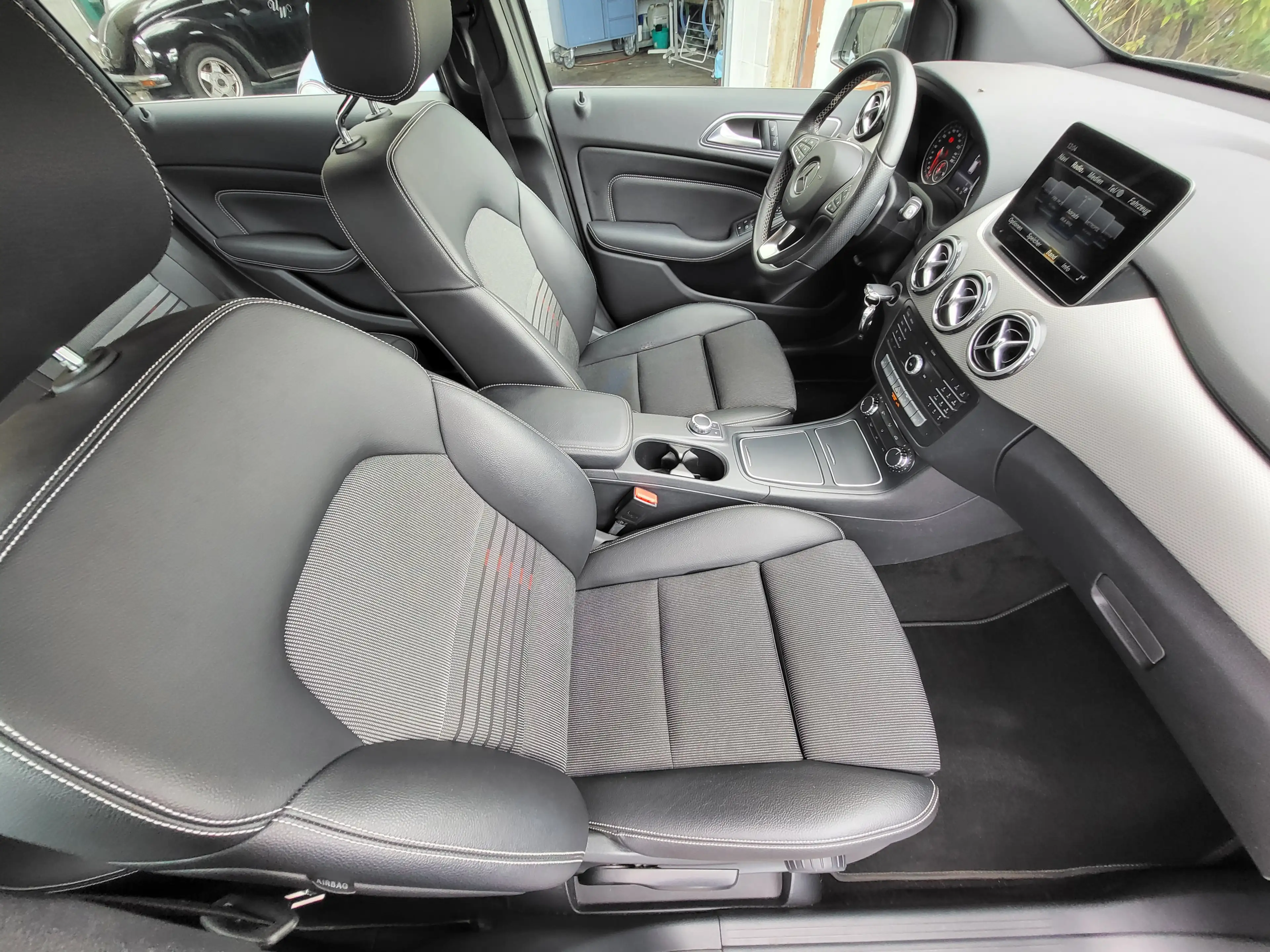 Mercedes-Benz B 180 Urban *LED*Business*2.Hd* — photo 15