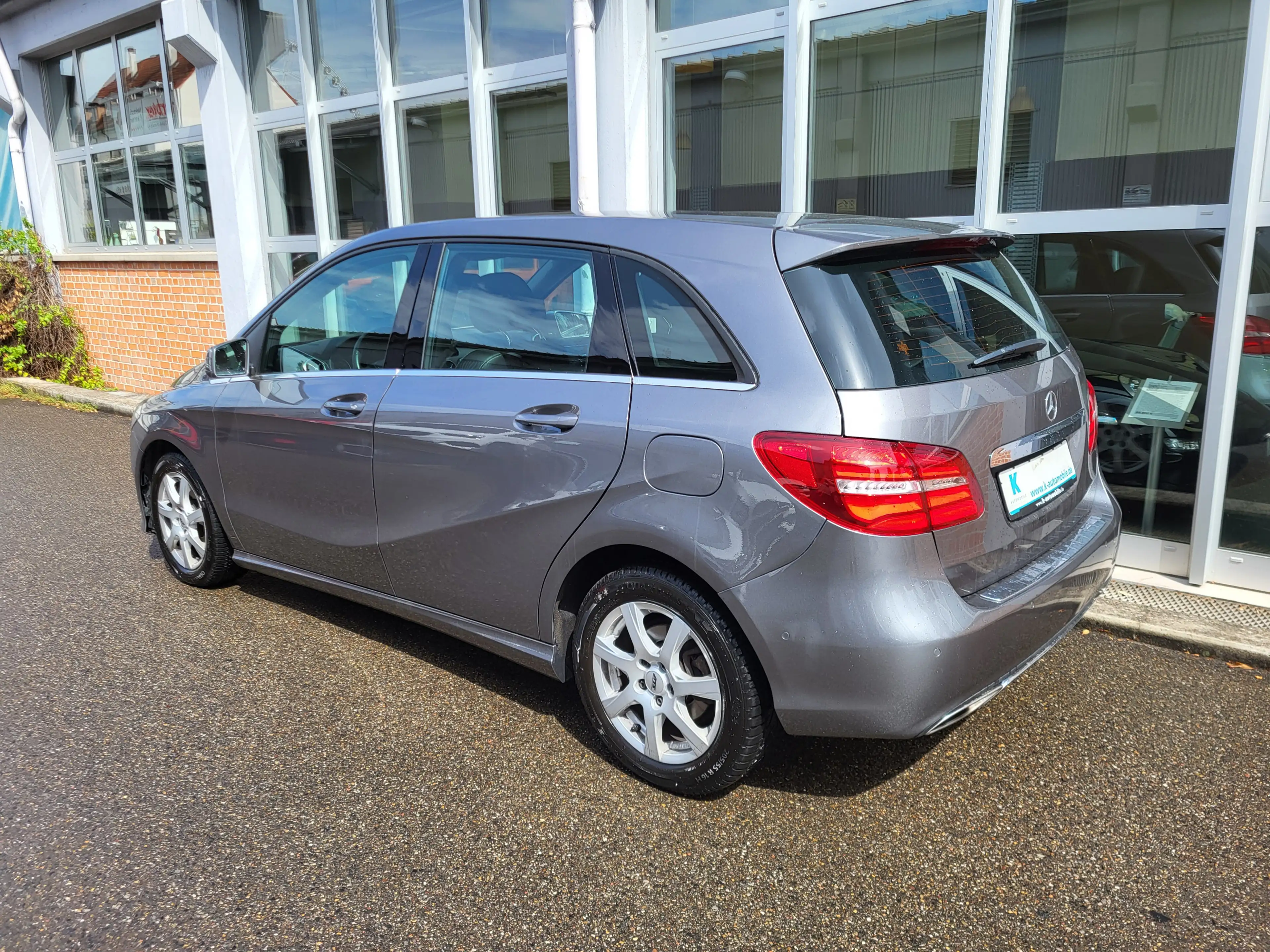 Mercedes-Benz B 180 Urban *LED*Business*2.Hd* — photo 12