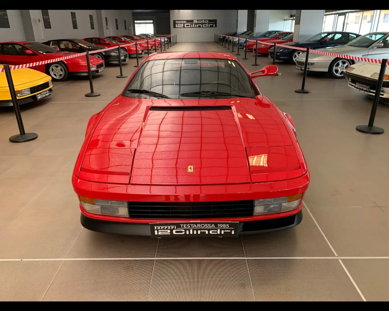 Ferrari Testarossa Monospecchio Kırmızı - 2