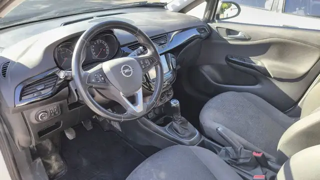 Opel Corsa view 8