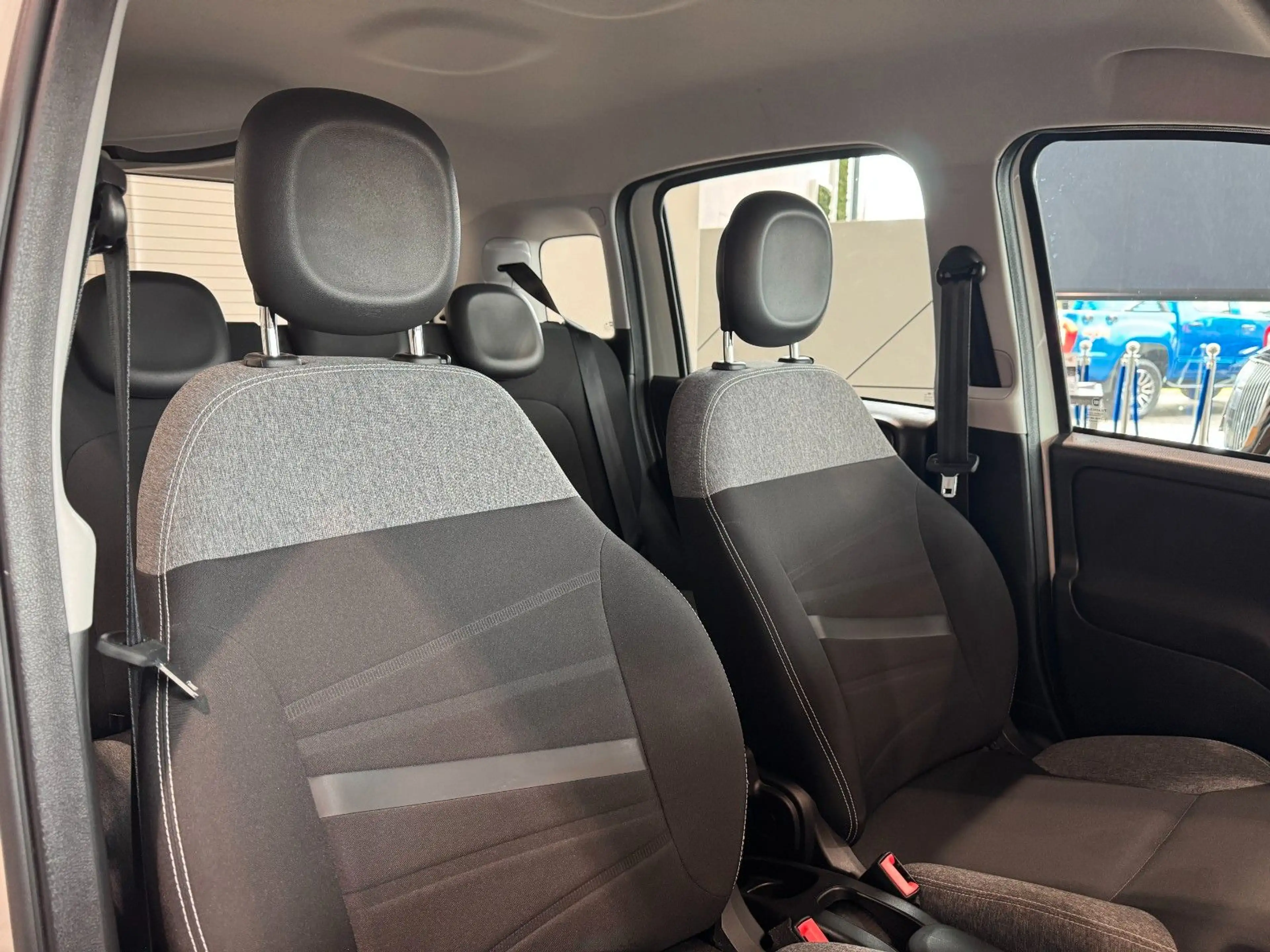Fiat Panda 1.0 City Life UConnect Klima Shz PDC DAB+ — photo 10