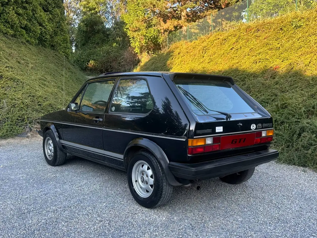 Volkswagen Golf GTI 1.6 8S / "Barn Find"/Moteur neuf en rodage! /Toit Ouvrant /Belge /Très saine!, foto 3